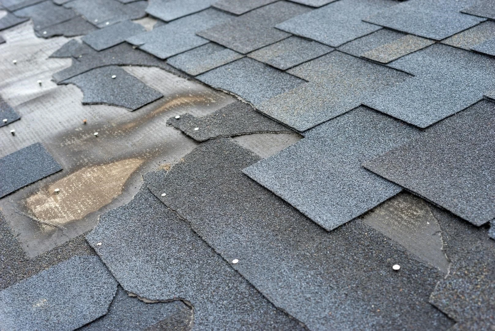 R&K roofer working on a Daytona Beach home